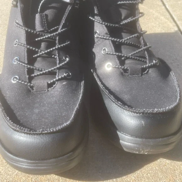 Hey Dude Black Bradley Classic Tumbled Men's Boots - Picture 5 of 7